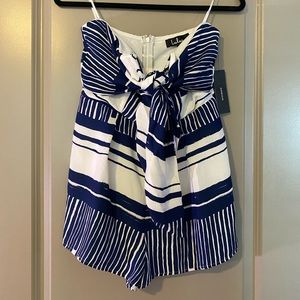 Lulu’s Geo Tie-Front Romper